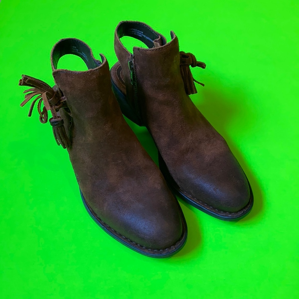 Born suede leather booties 7.5